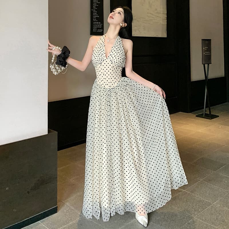 ワンピース ドットコーデ 優美なホルターネックドット柄ロングワンピース