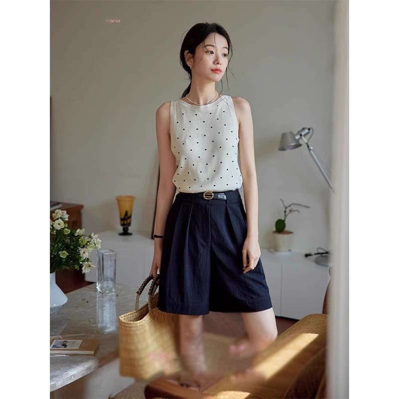 Tシャツドットコーデ 水玉模様のノースリーブトップス