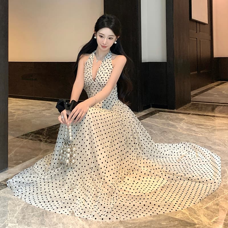 ワンピース ドットコーデ 優美なホルターネックドット柄ロングワンピース